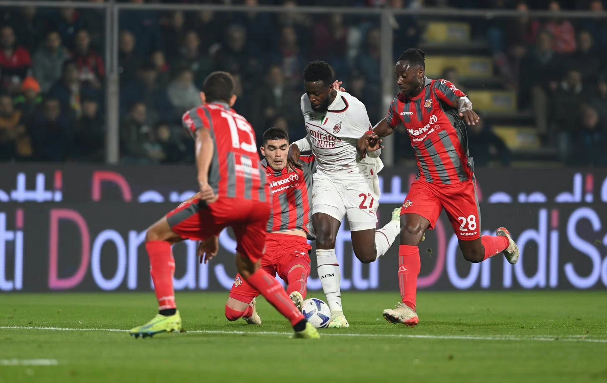 圈内掀起轩 圈内掀起轩