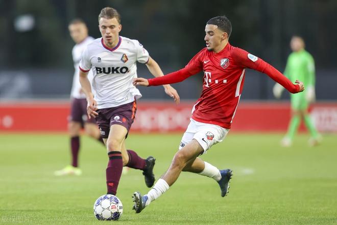 詹姆斯的 詹姆斯的