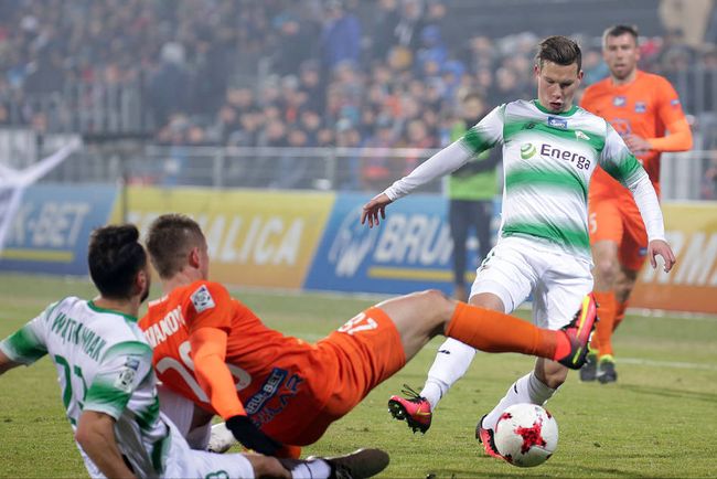 这保证了球 这保证了球